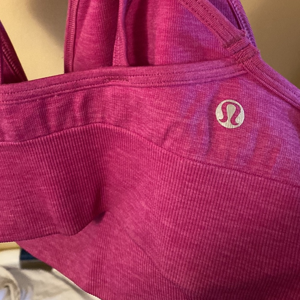 Lululemon Sports bra